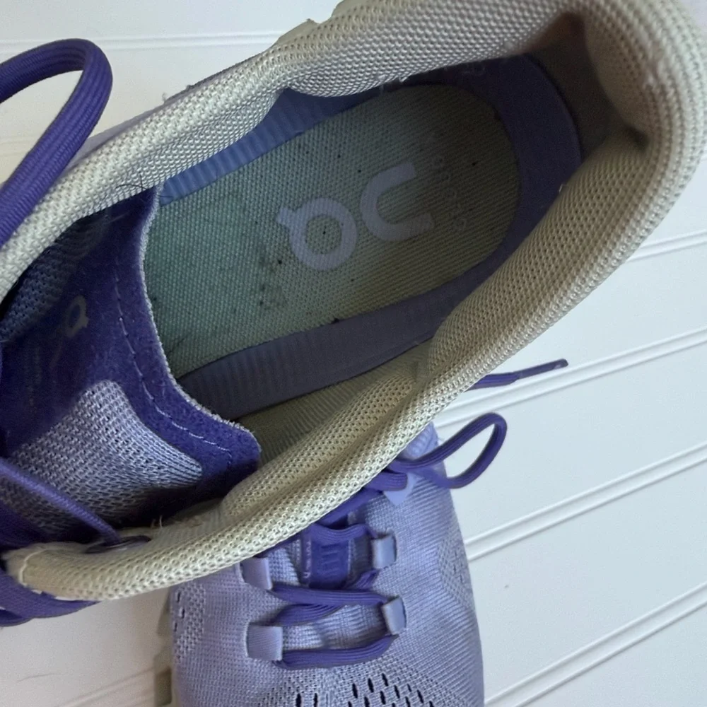 On Running Purple Lace-Up Sneakers